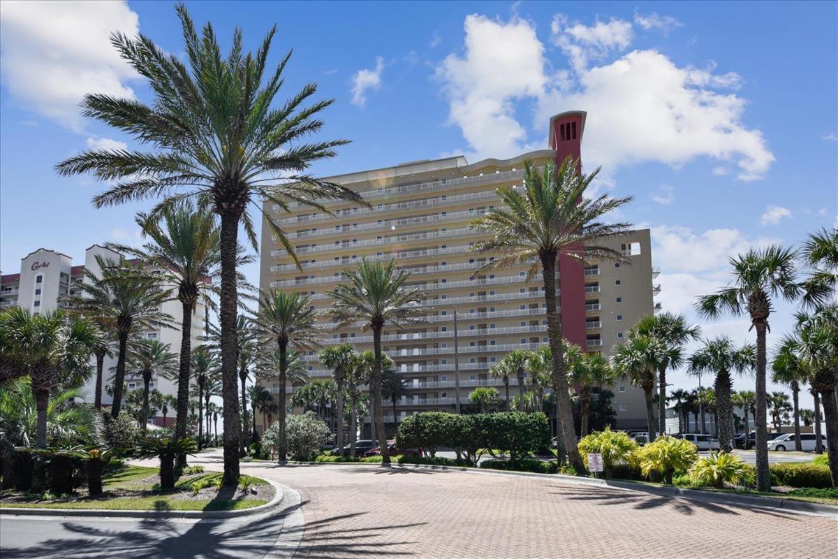 1005 Sterling Apartment
